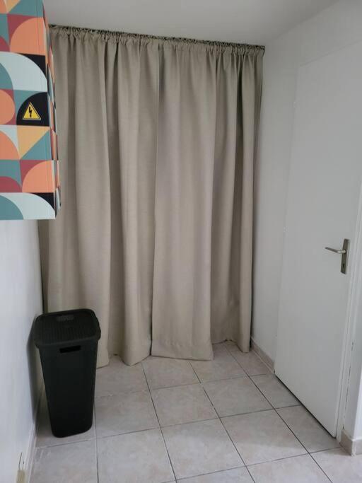 Appartement Paris Disneyland, Parking Gratuit, Rer A 누와시 르 그헝 외부 사진